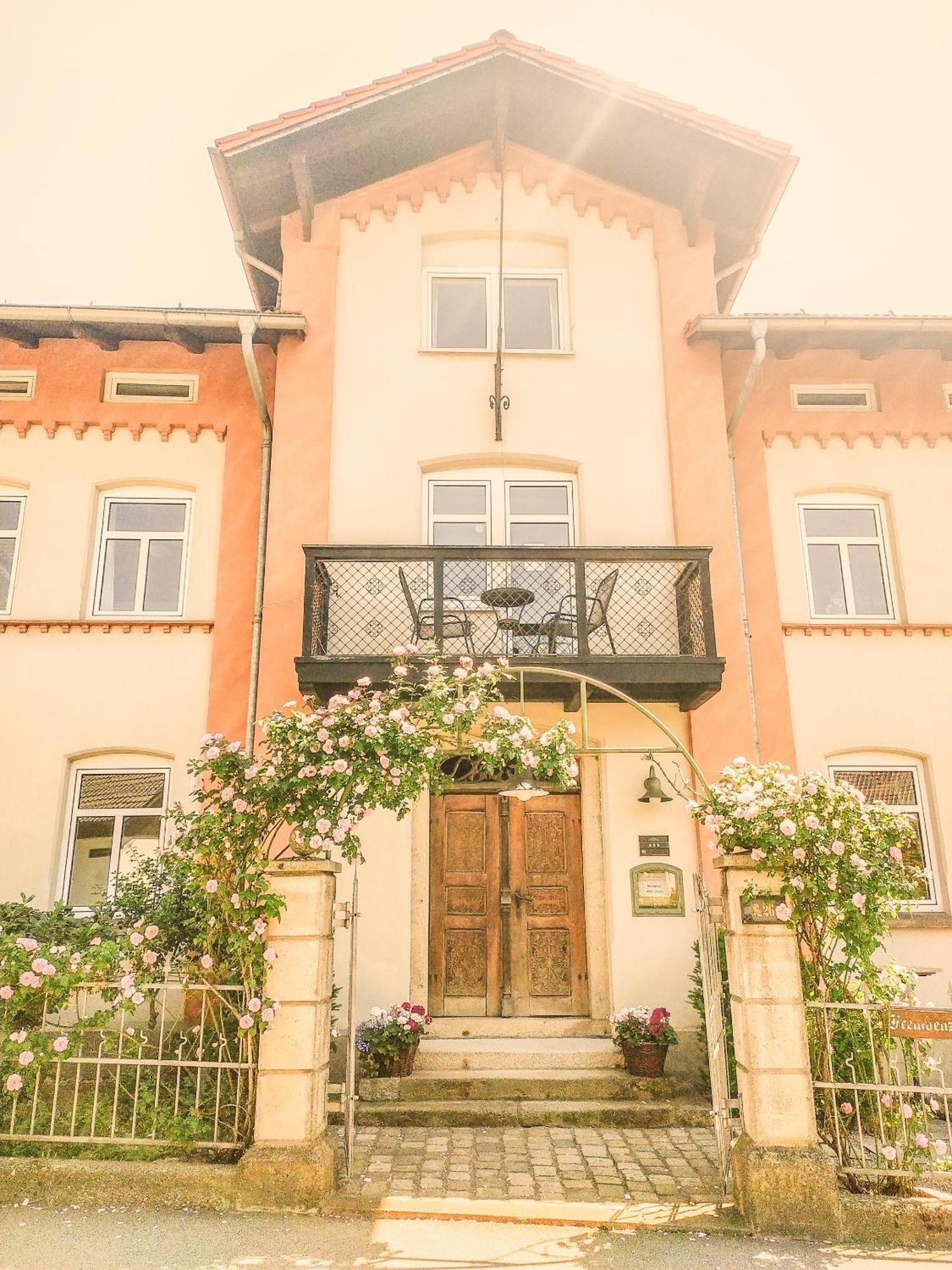 Dorfschaenke Deggendorf Hotel & Apartmenthaus & Biergarten, E-Bike-Verleih Kostenlos Экстерьер фото